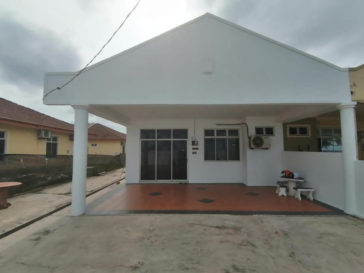 Seaview Promenade Homestay Dungun Kültér fotó