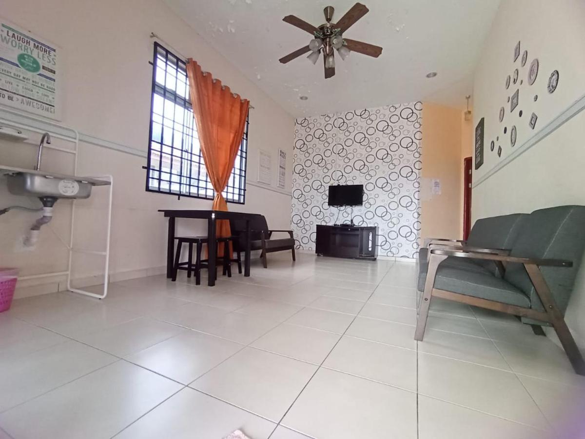 Seaview Promenade Homestay Dungun Kültér fotó