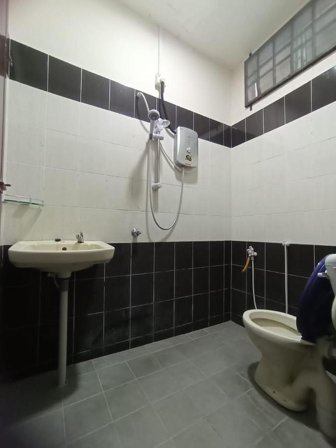 Seaview Promenade Homestay Dungun Kültér fotó